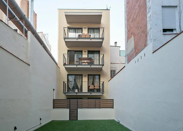Bonito Piso Cerca Del Campo De Futbol De Barcelona